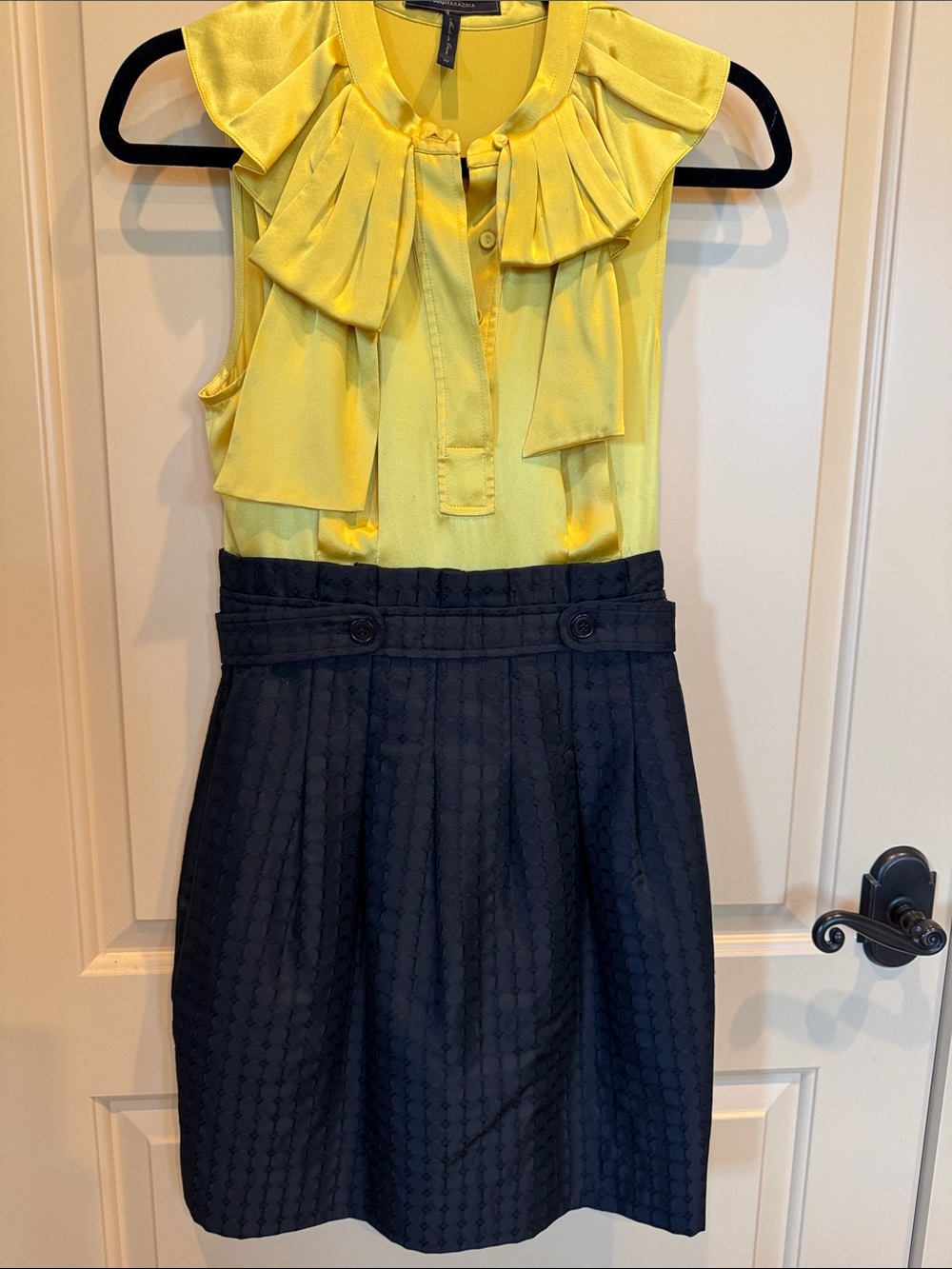 Bcbgmaxazria silk dress sz 02